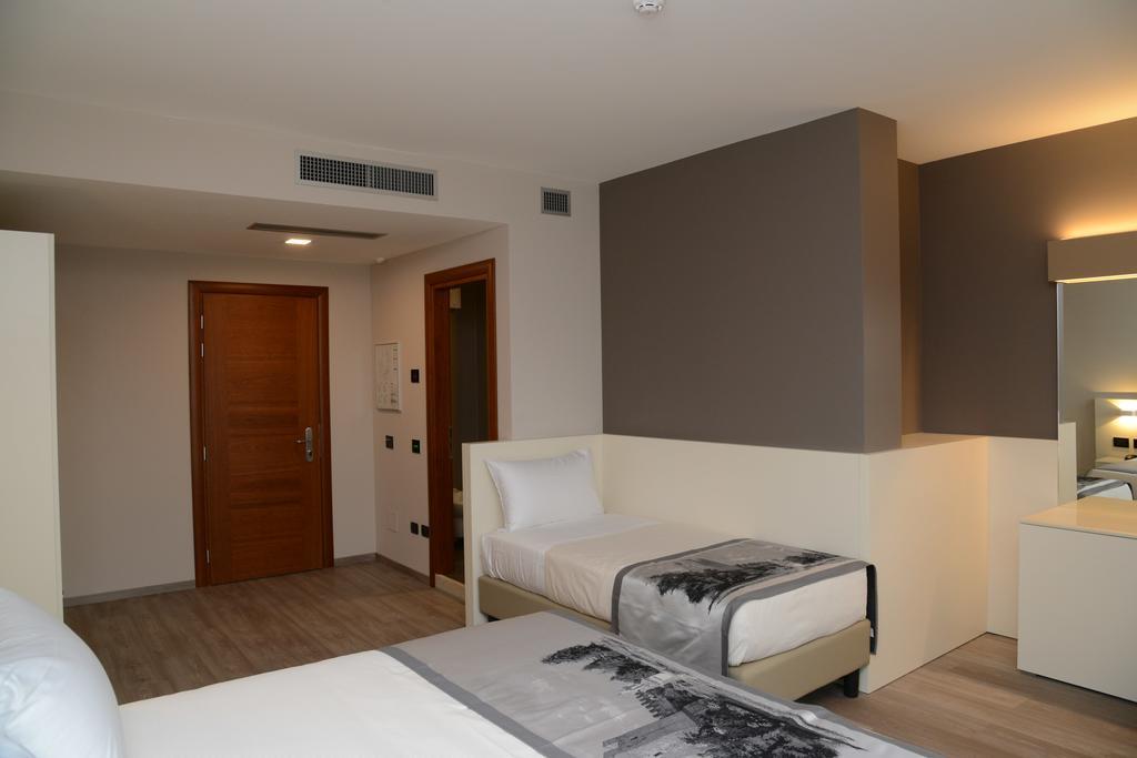Albergo Roma, BW Signature Collection Кастельфранко-Венето Экстерьер фото