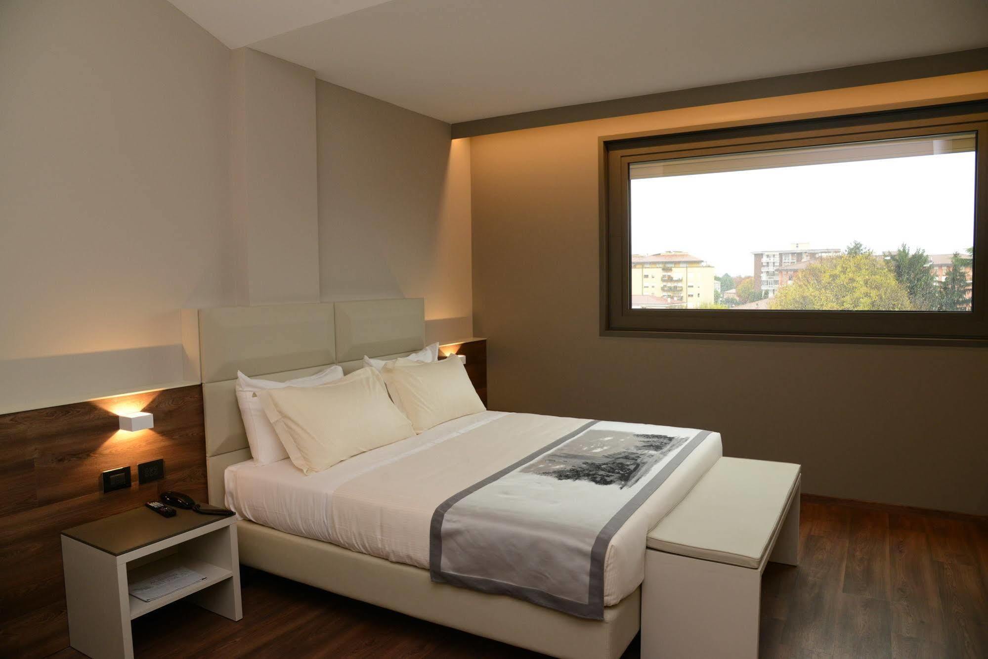 Albergo Roma, BW Signature Collection Кастельфранко-Венето Экстерьер фото